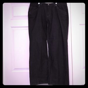 🌸No Boundaries Dark Wash Women’s Jeans